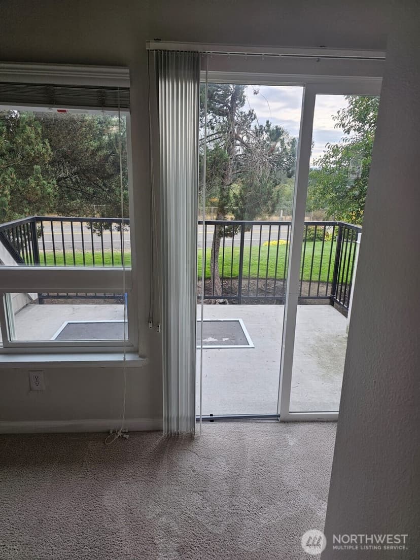 Property photo for 24758 45th Place S, Kent photo 16