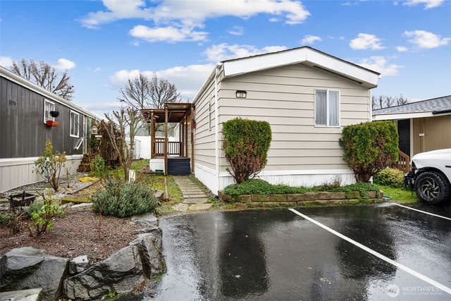 Property photo for 210 37th Street SE #25, Auburn
