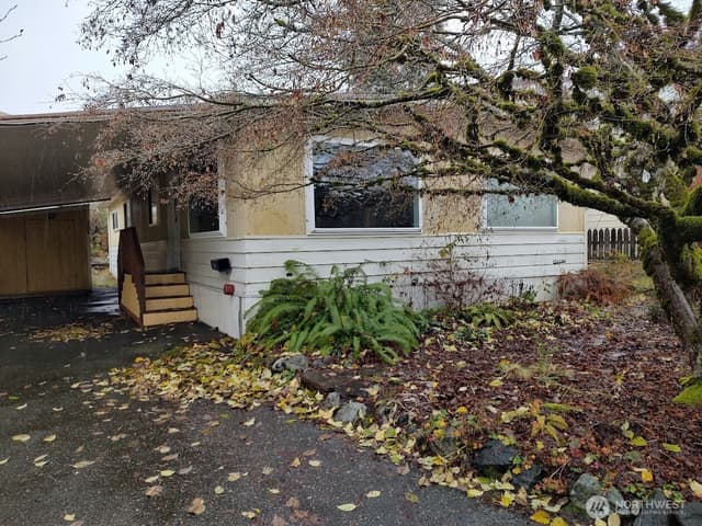 Property photo for 13320 Highway 99 #151, Everett