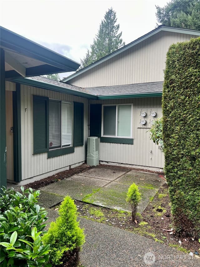 Property photo for 526 S 323rd Place #11F, Federal Way photo 4