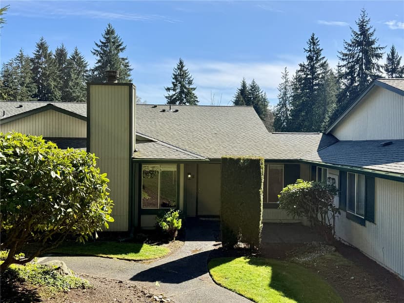 Property photo for 526 S 323rd Place #11F, Federal Way photo 2
