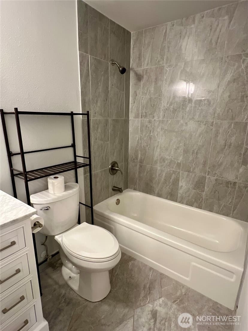 Property photo for 526 S 323rd Place #11F, Federal Way photo 17