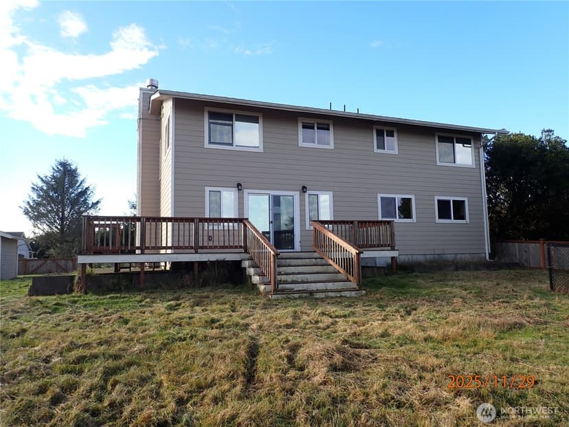 Property photo for 156 Sea Breeze Loop SE, Ocean Shores