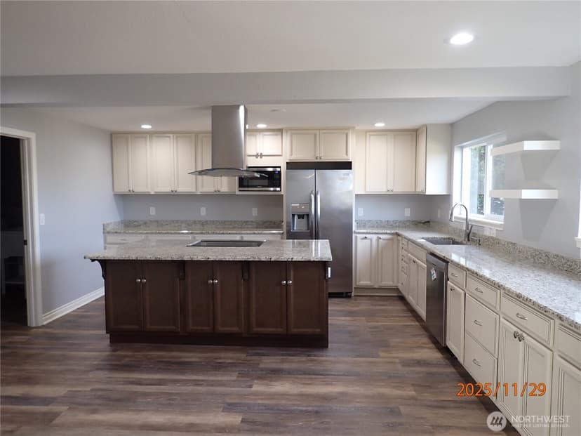 Property photo for 156 Sea Breeze Loop SE, Ocean Shores photo 13