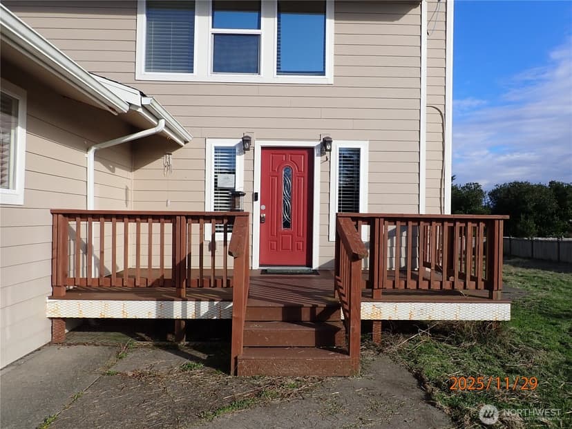 Property photo for 156 Sea Breeze Loop SE, Ocean Shores photo 7
