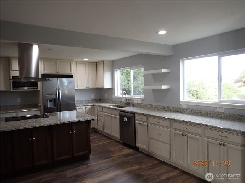 Property photo for 156 Sea Breeze Loop SE, Ocean Shores photo 15