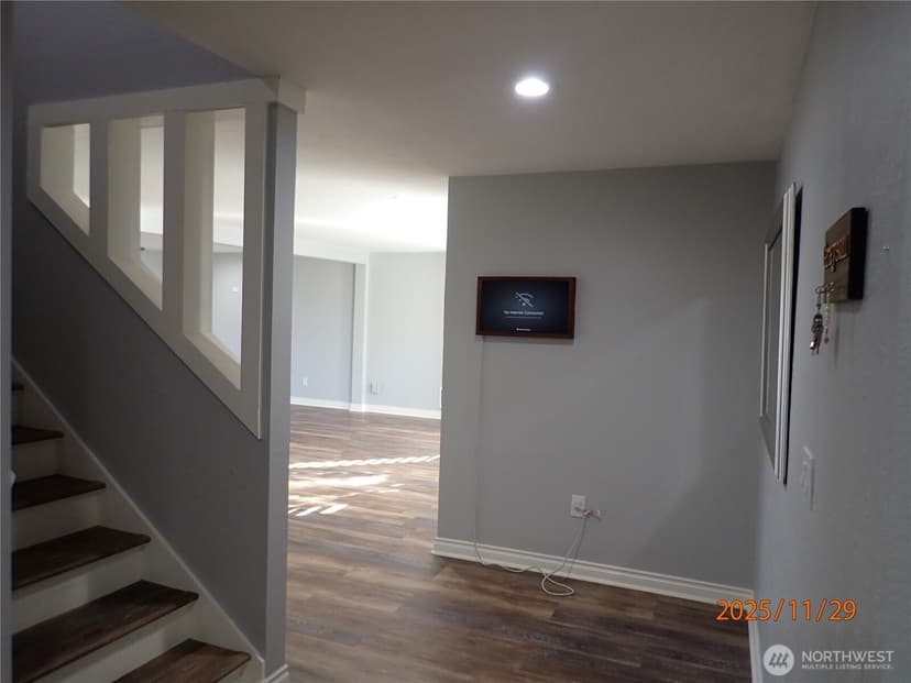 Property photo for 156 Sea Breeze Loop SE, Ocean Shores photo 12