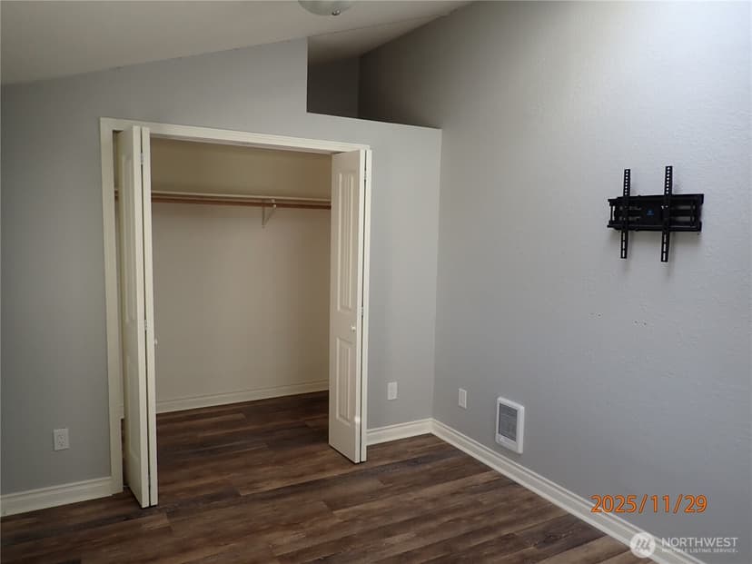 Property photo for 156 Sea Breeze Loop SE, Ocean Shores photo 17