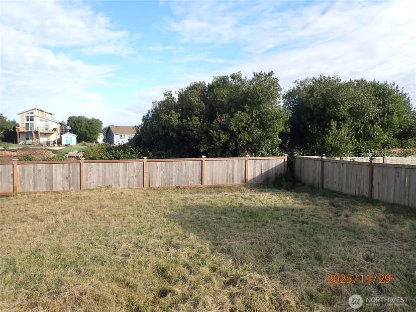 Property photo for 156 Sea Breeze Loop SE, Ocean Shores photo 28