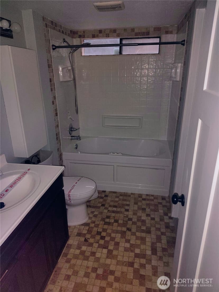 Property photo for 110 SW 116th Street #A11, Seattle photo 4