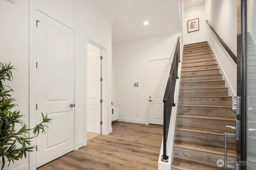 Property photo for 10814 (HS 61) 120th Lane NE #A, Kirkland photo 5