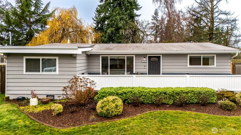 Property photo for 18428 66th Avenue W, Lynnwood photo 2