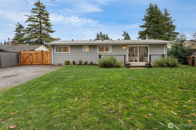 Property photo for 18428 66th Avenue W, Lynnwood photo 30