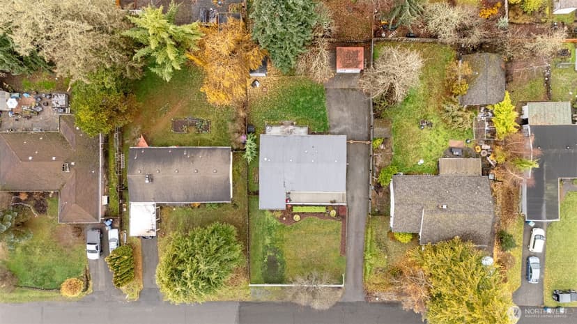 Property photo for 18428 66th Avenue W, Lynnwood photo 37