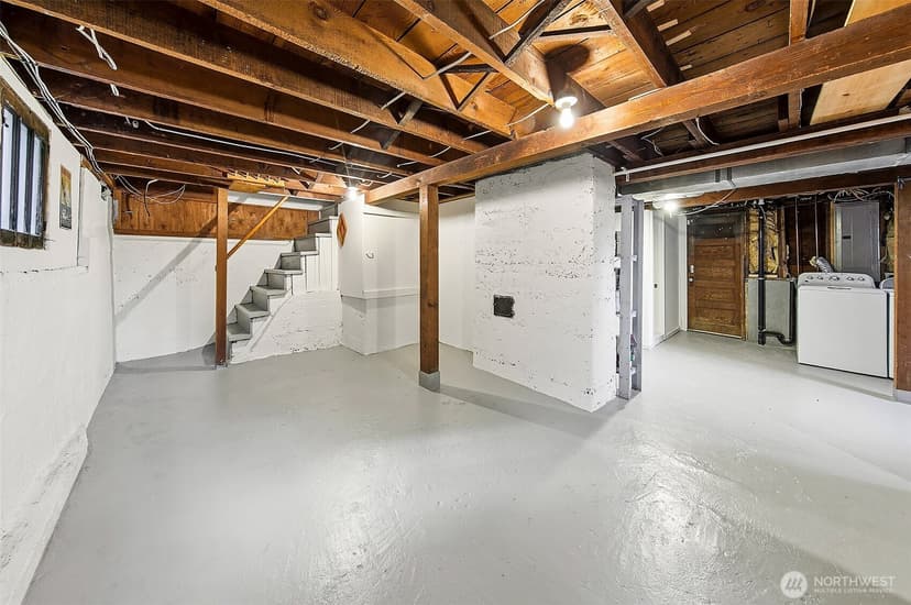 Property photo for 1419 25th Avenue E, Seattle photo 15