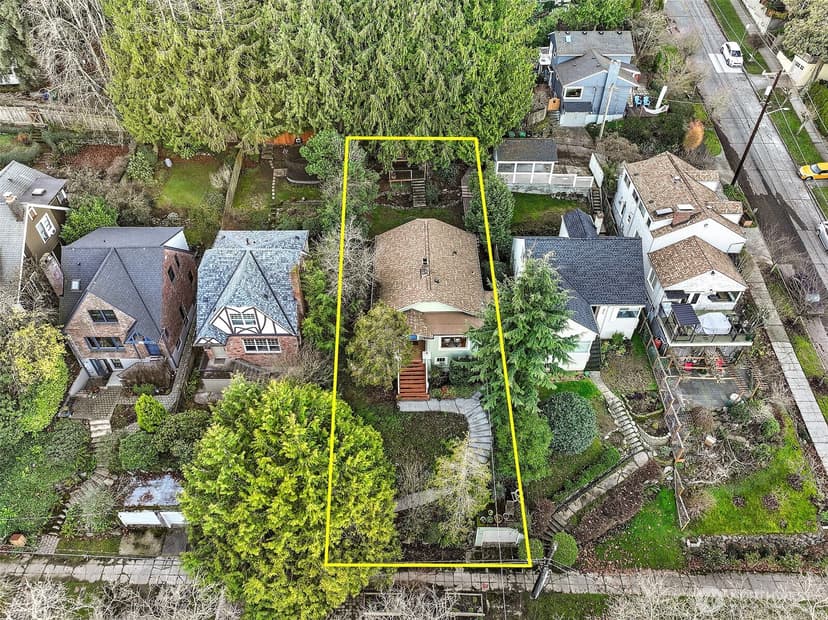 Property photo for 1419 25th Avenue E, Seattle photo 21