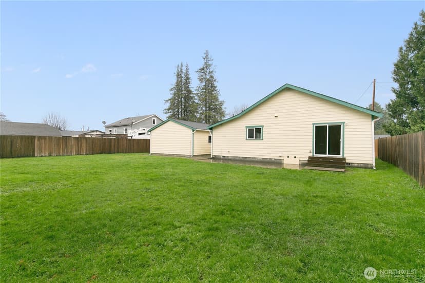 Property photo for 843 3rd Avenue N, Kent photo 13
