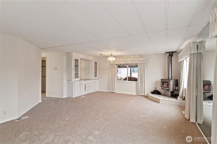 Property photo for 145 Sereno Circle Drive, Bremerton photo 2