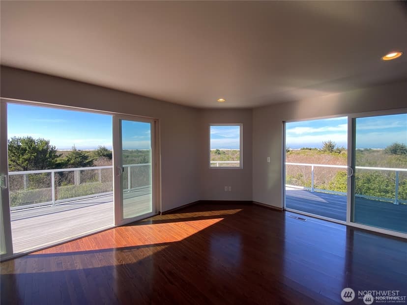 Property photo for 189 S Sand Dune Avenue SW, Ocean Shores photo 19