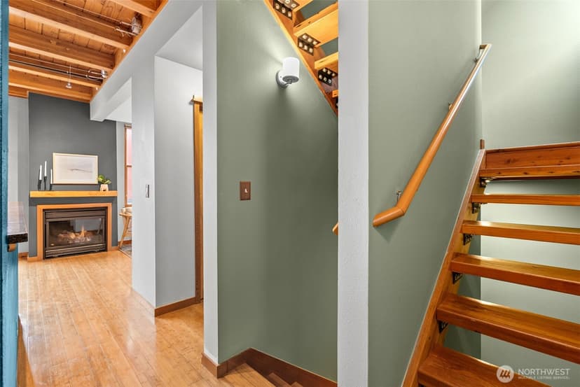 Property photo for 408 6th Avenue, Tacoma photo 11