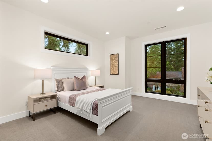 Property photo for 836 130th Avenue NE, Bellevue photo 22