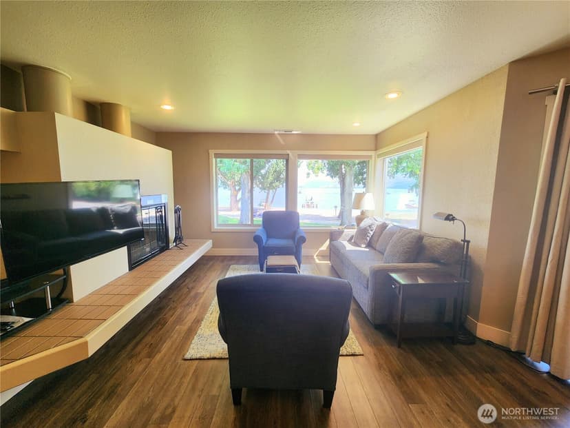 Property photo for 1 Beach 547-C, Manson photo 6