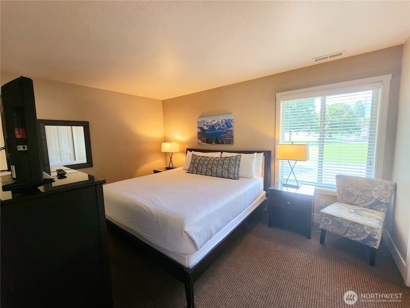 Property photo for 1 Beach 547-C, Manson photo 12