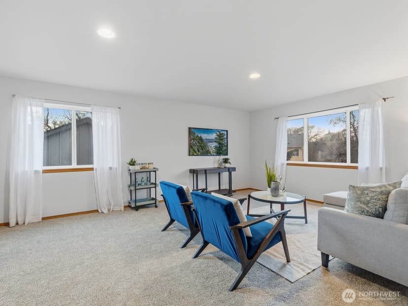 Property photo for 5007 81st Street SW, Lakewood photo 33