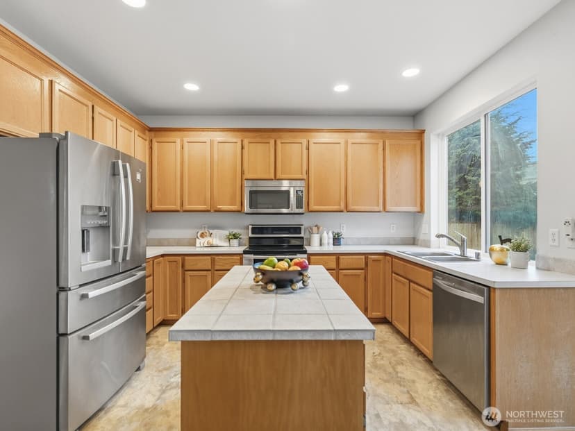 Property photo for 5007 81st Street SW, Lakewood photo 13