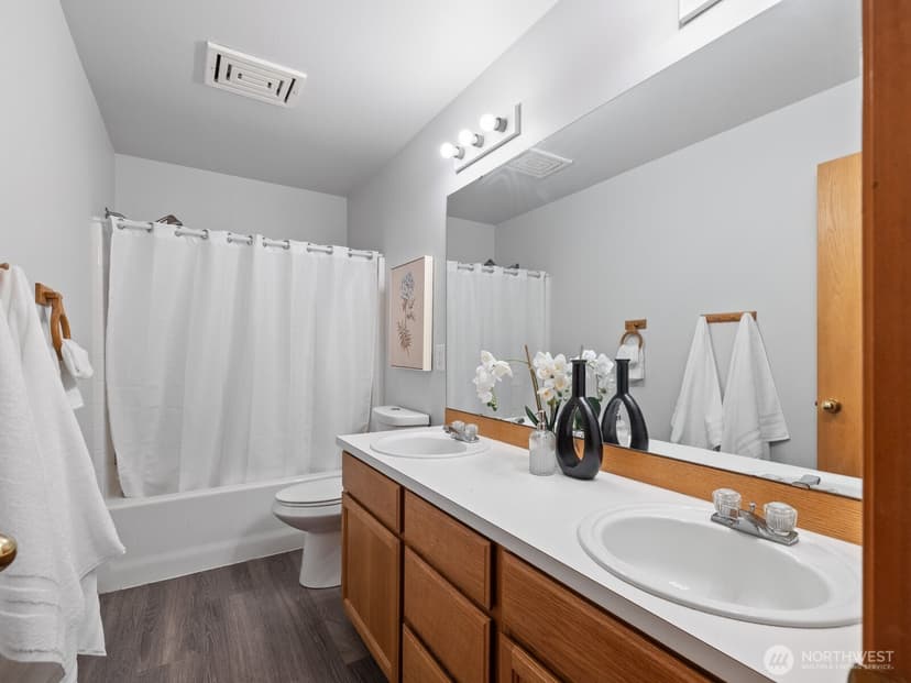 Property photo for 5007 81st Street SW, Lakewood photo 30