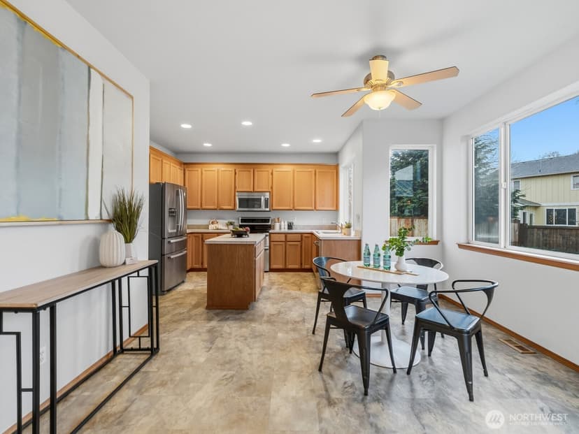 Property photo for 5007 81st Street SW, Lakewood photo 16