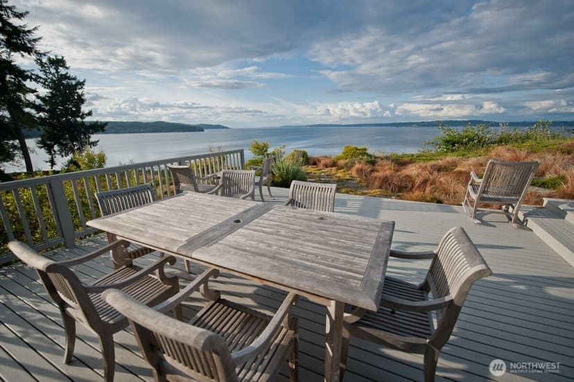 Property photo for 7100 SW Maury Park Road, Vashon