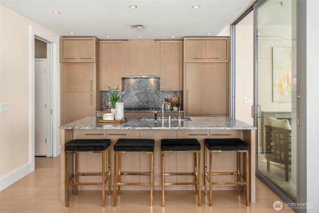 Property photo for 1521 2nd Avenue #1400, Seattle photo 5