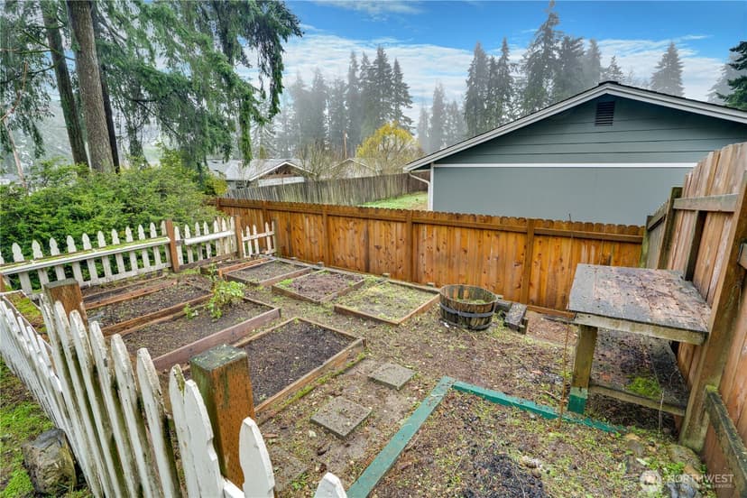 Property photo for 11291 Cooper Avenue SW, Port Orchard photo 28