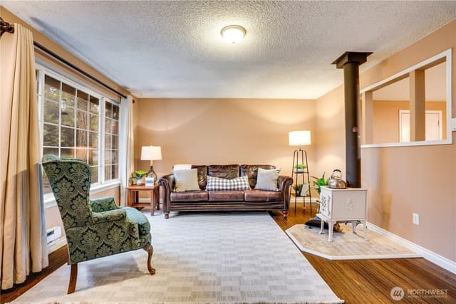 Property photo for 11291 Cooper Avenue SW, Port Orchard photo 5