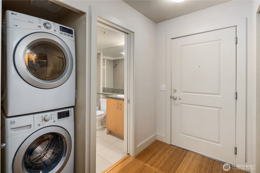 Property photo for 5650 24th Avenue NW #314, Seattle photo 17