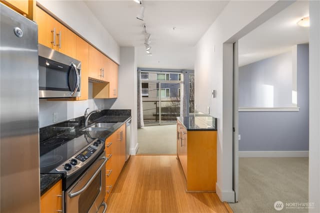 Property photo for 5650 24th Avenue NW #314, Seattle photo 4