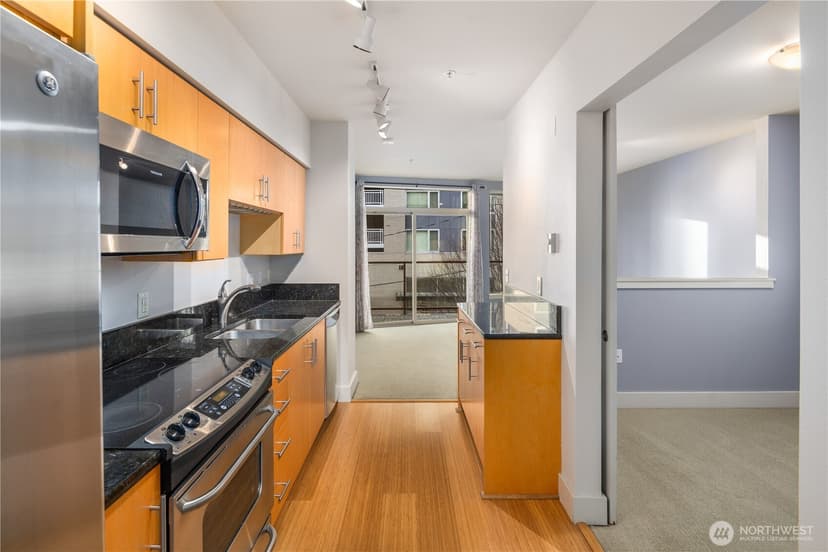 Property photo for 5650 24th Avenue NW #314, Seattle photo 4