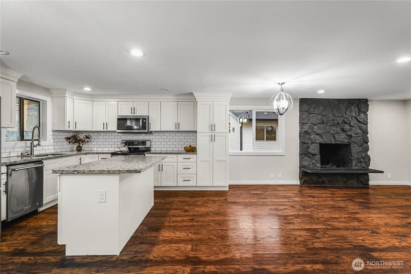 Property photo for 9228 Yakima Avenue, Tacoma photo 4
