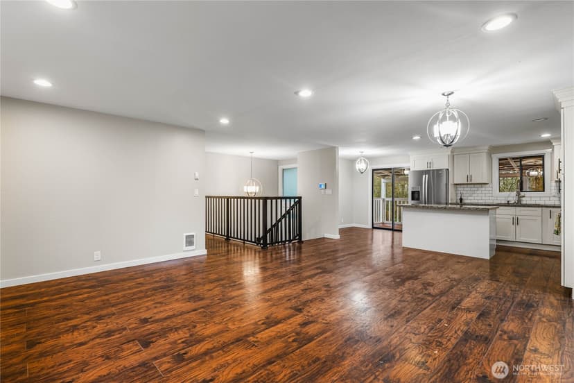 Property photo for 9228 Yakima Avenue, Tacoma photo 11