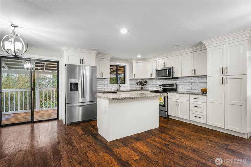 Property photo for 9228 Yakima Avenue, Tacoma photo 5
