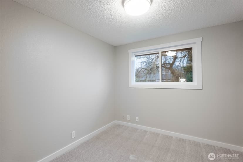 Property photo for 9228 Yakima Avenue, Tacoma photo 13