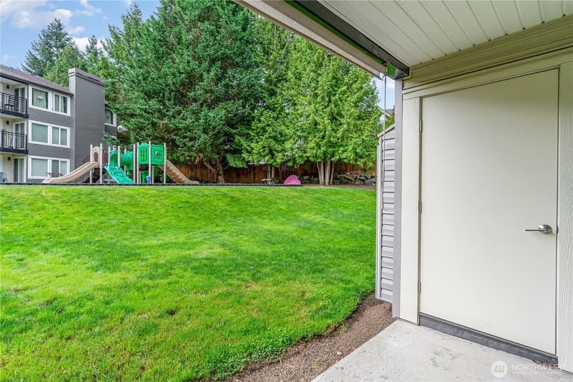 Property photo for 26221 116th Avenue SE #F103, Kent photo 30