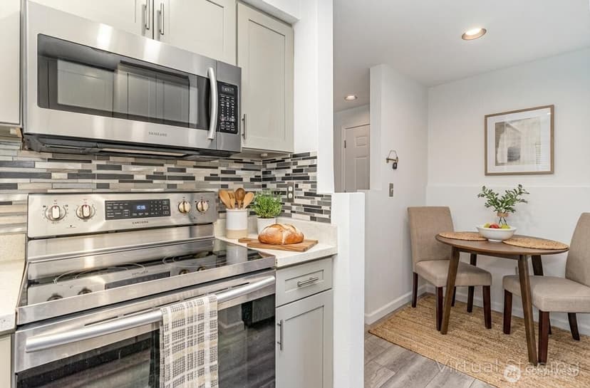 Property photo for 26221 116th Avenue SE #F103, Kent photo 4