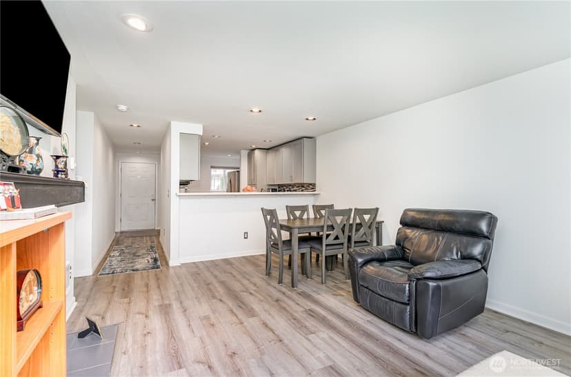 Property photo for 26221 116th Avenue SE #F103, Kent photo 27