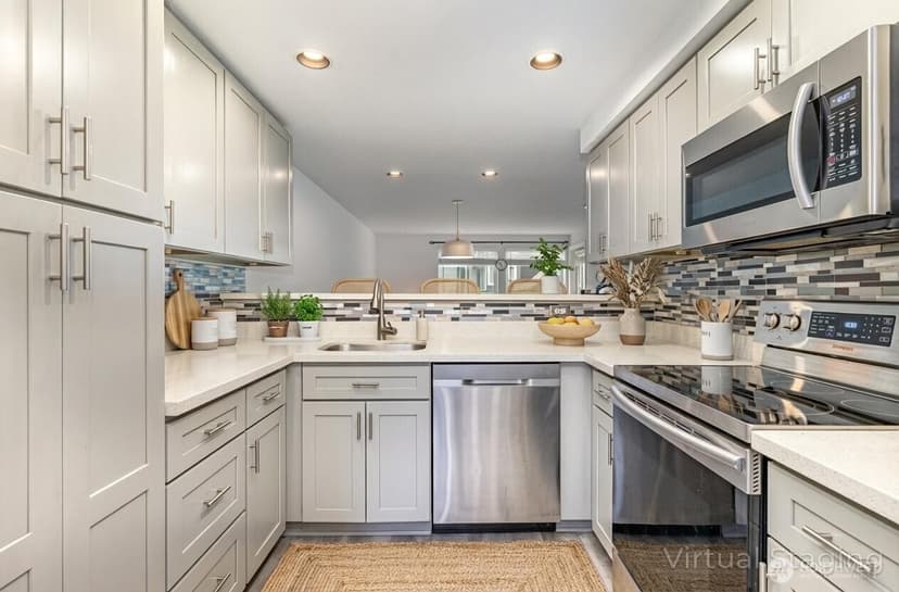 Property photo for 26221 116th Avenue SE #F103, Kent photo 3