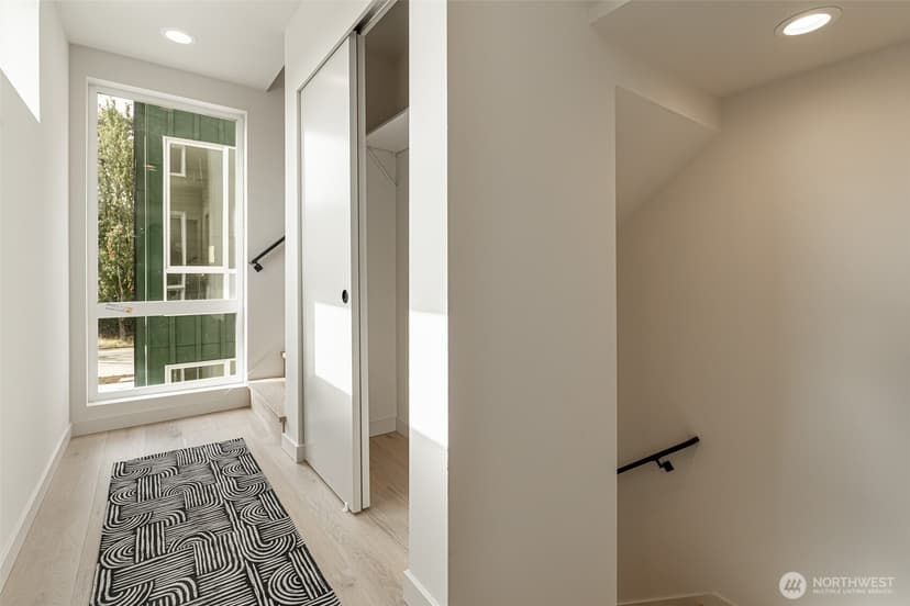 Property photo for 2108 15th Avenue S #B, Seattle photo 27