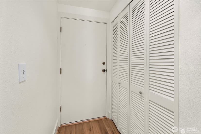 Property photo for 4831 Fauntleroy Way SW #401, Seattle photo 18