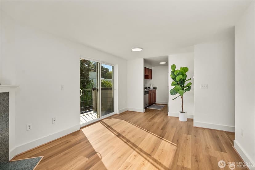 Property photo for 4831 Fauntleroy Way SW #401, Seattle photo 7