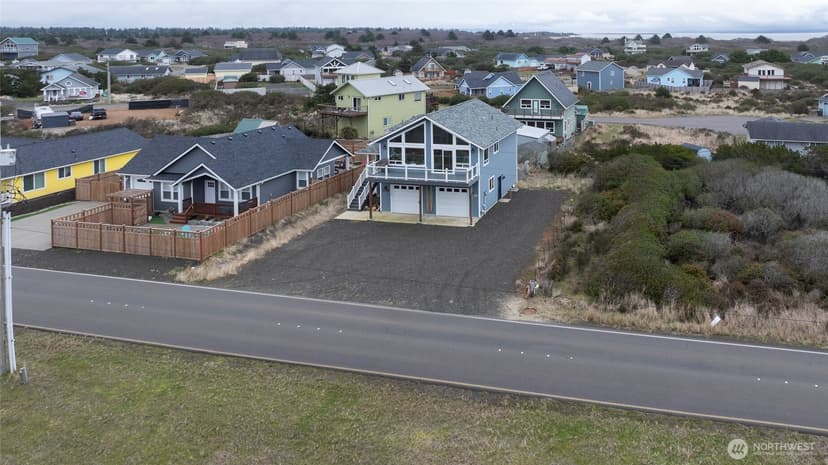 Property photo for 1120 Ocean Shores Boulevard SW, Ocean Shores photo 6